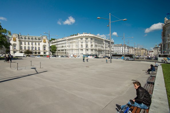 27Piazza liberazione nazismo copia