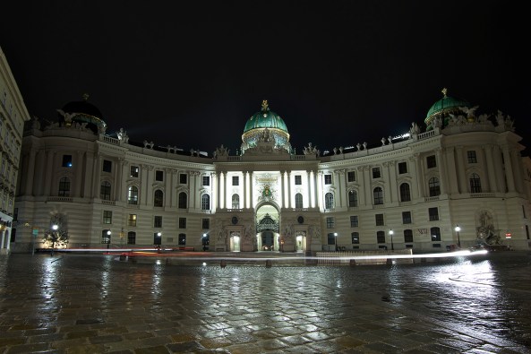 64Palazzo imperial notturno copia