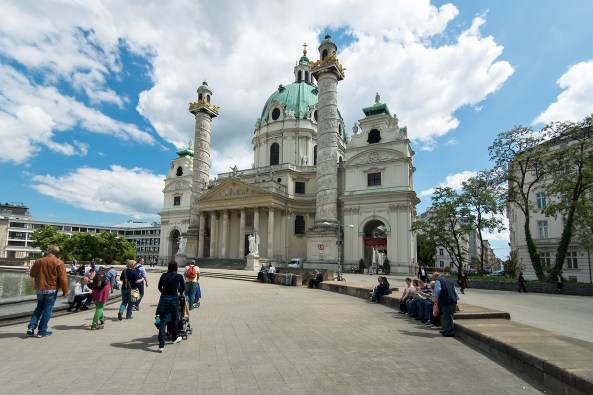 Karlsplatz kirche
