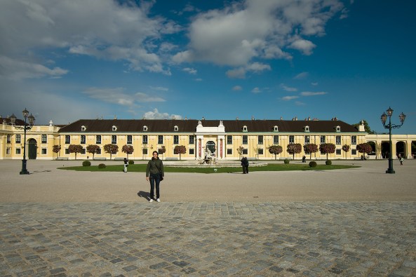 Schonbrunner frau copia