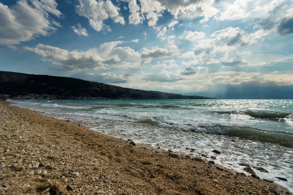 La spiaggia di Baska copia
